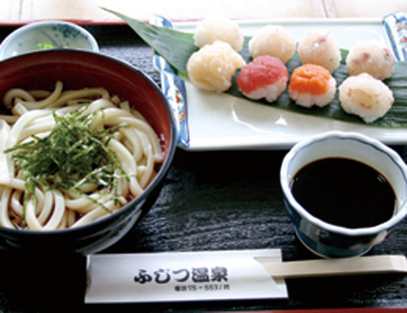 うどん・にぎりセット